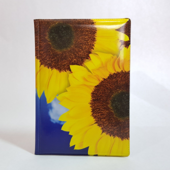 Обложка для паспорта "Три подсолнуха" RU0000061