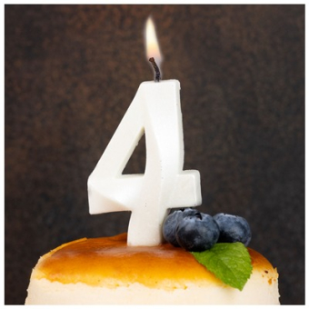 Свеча -цифра "4" Грань белый жемчуг 1502-6589